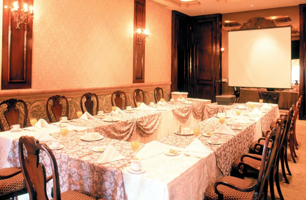 Hilton San Luis Potosi Hotel Instalações foto